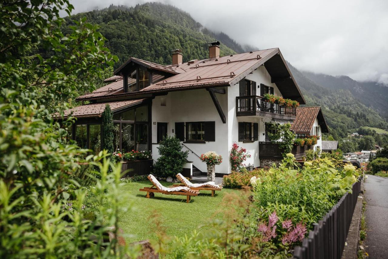 Ludwig'S Mountain Lodges Далас Экстерьер фото